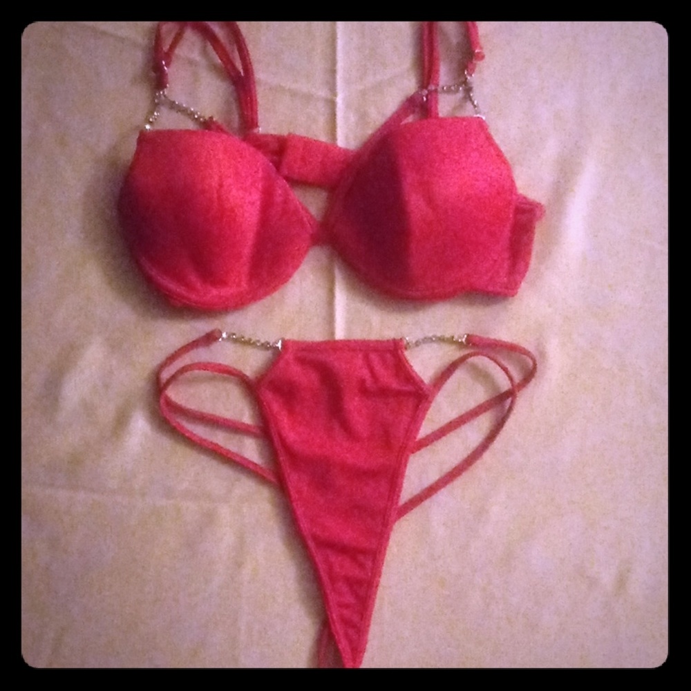 Fantasy Lingerie (NEW)
